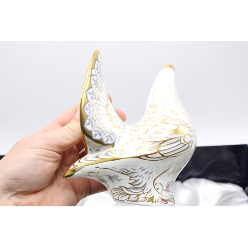 2 - A boxed pair of Royal Crown Derby paperweights, The Diamond Jubilee Doves, Elizabeth and Philip, 195... 