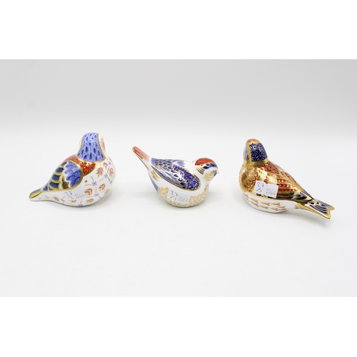 27 - Three Royal Crown Derby bird paperweights, Chelford Chaffinch, 10cm wide, exclusive edition commissi... 