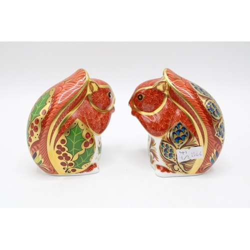 41 - A Royal Crown Derby paperweight, Christmas Squirrel, 9cm high, one of a pre release gold signature e... 