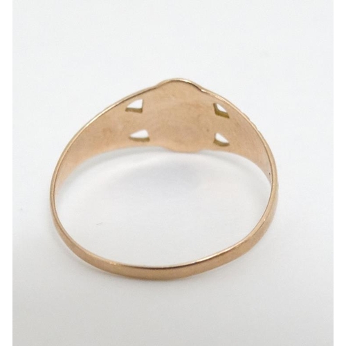 1007 - A childs 10k gold ring