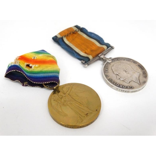 1172 - Militaria : 107341 Gunner F McKenzie , Royal Artillery : Two WWI Campaign medals , comprising a Brit... 