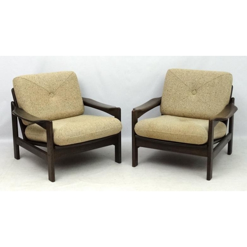 140 - Vintage Retro :   A pair of Danish lounge chairs of open arm oatmeal woollen upholstered and low cha... 