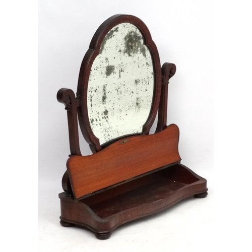 226 - J Ridge, Maker 91 Church Street Croydon : A 19thC Mahogany dressing table mirror with quatrefoil sha... 