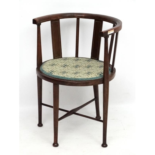 232 - Manner of William Birch: A stained wood oval four legged boudoir chair 27'' high