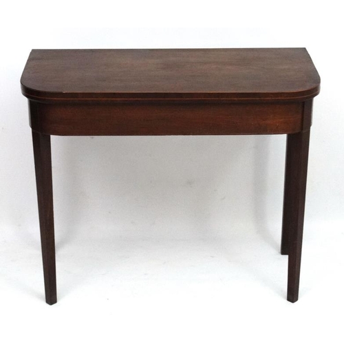 273 - A c.1800 mahogany tea table with fold over top and four legs ( 2 of which are hinged) (closed) 36'' ... 