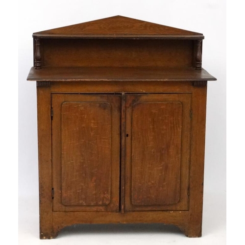 276 - A 19thC comb decorated pine architectural chiffonier 39 1/4'' wide x 46'' high x 16 1/2'' deep