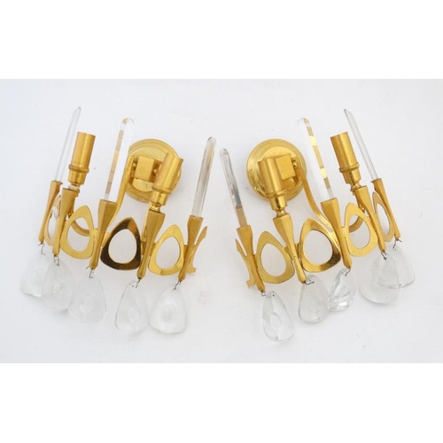 330 - Mid Century / Hollywood/Regency : a  pair of gilt wall lights with droplets and prismatic uprights, ... 