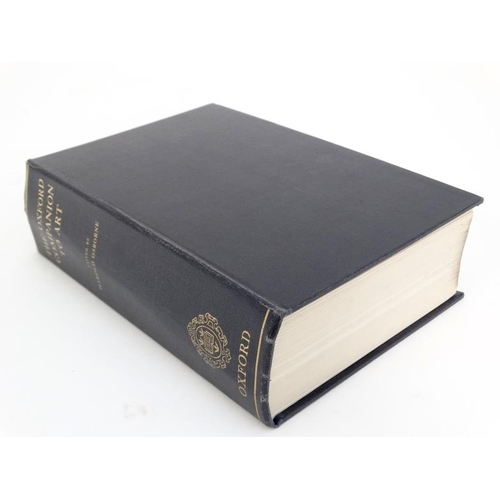 364 - Books: '' The Oxford Dictionary of the Christian Church '' edited by F.L Cross, published by Oxford ... 