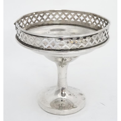 664 - A silver pedestal bon bon dish  with pierced gallery. Hallmarked Birmingham 1918 maker Levi & Salama... 