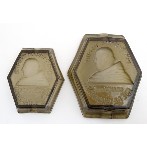 712 - Advertising : 2 smoke glass ashtrays with intaglio decoration entitled ' Dom Perignon 1638-1715 Cham... 