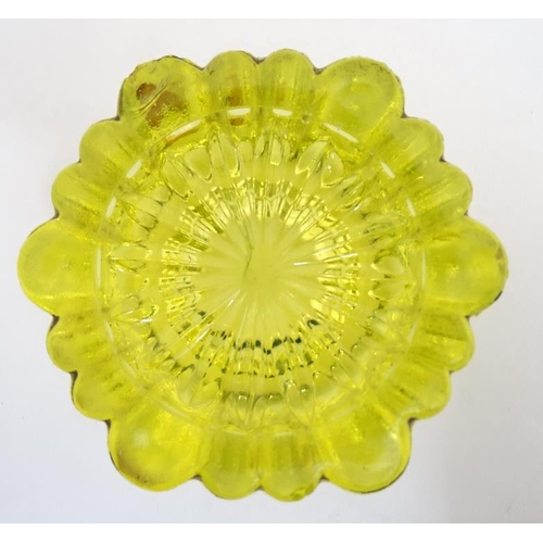 719 - Uranium glass : A set of 3 yellow glass table salts with lobed decoration 3 1/2'' wide x 2'' high  t... 