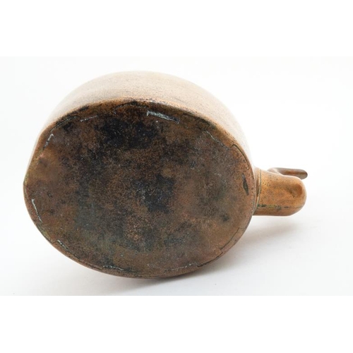 762 - 2 copper kettles, one with an acorn formed finial to lid. The tallest approx 12'' high