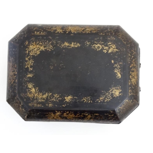 800 - An early 19thC chinoiserie work box of octagonal form with drawer under opening to reveal small sect... 