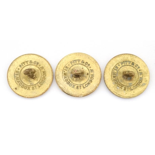 913 - Buttons : 3 gilt metal buttons entitled ' Pilot Glider Regiment' by Pitt & Co. London. Approx 1'' di... 