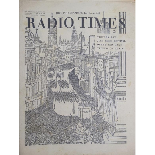 386 - Ephemera: A quantity of Old Newspapers dating between 1911 to 1953, to include '' Radio Times '' , '... 