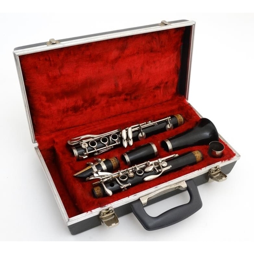 391 - Musical Instruments : A mid - 20thC ' Regent ' Clarinet by Boosey & Hawkes , London , approximately ... 