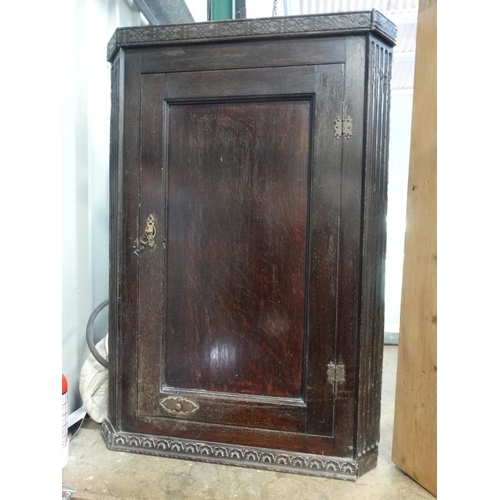 1 - Georgian Oak corner cupboard Please Note -  we do not make reference to the condition of lots within... 