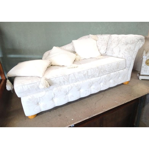 26 - Double bed - chaise Please Note -  we do not make reference to the condition of lots within catalogu... 