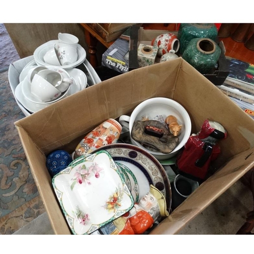 41 - Assorted items to include a Royal Doulton part dinner service, toby jugs etc  Please Note -  we do n... 