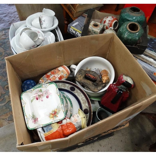 41 - Assorted items to include a Royal Doulton part dinner service, toby jugs etc  Please Note -  we do n... 