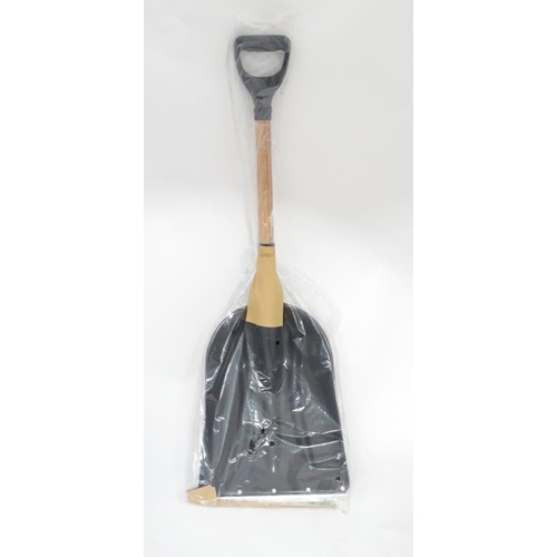 82 - A large grain/snow shovel with metal tip Please Note -  we do not make reference to the condition of... 