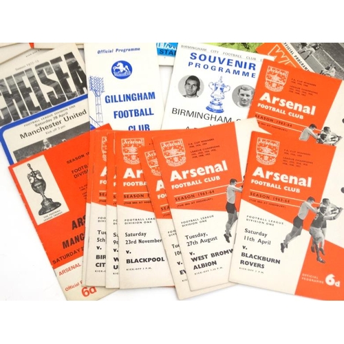 106 - Football: A collection of football programmes to include ; approximately 19 1960s Arsenal match day ... 