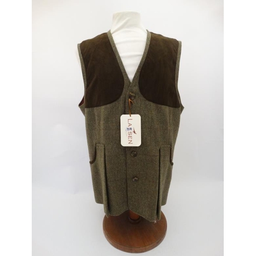 152 - New Laksen Tweed Dorset waistcoat, size L