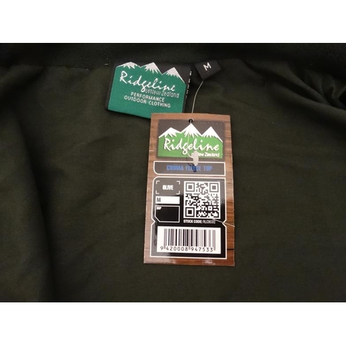 160 - A Ridgeline of New Zealand 'Cooma' Fleece top, in Olive, size M.