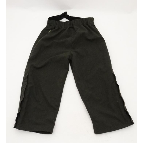 165 - A pair of Musto '' Country Over Leggings '' in Dark Green, Size S.