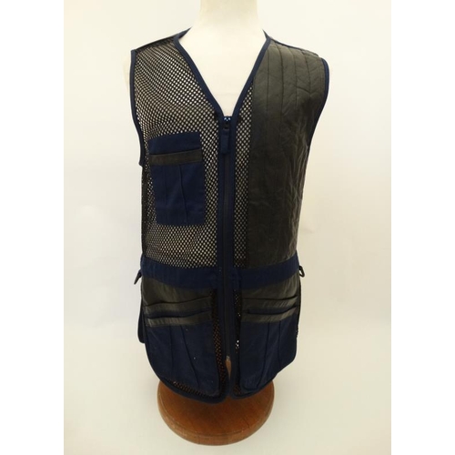 171 - A Deerhunter Champ Deluxe Mesh back , left handed skeet vest in Navy, size S