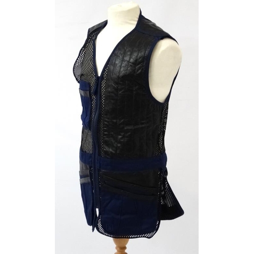 171 - A Deerhunter Champ Deluxe Mesh back , left handed skeet vest in Navy, size S