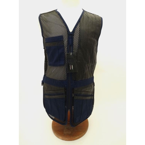 183 - A Deerhunter Champ Deluxe Mesh back , left handed skeet vest in Navy, size S