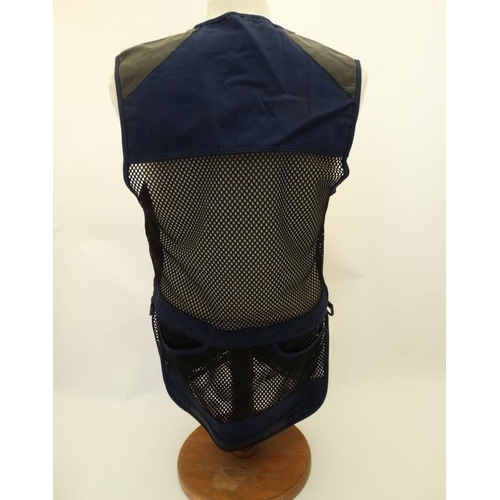 183 - A Deerhunter Champ Deluxe Mesh back , left handed skeet vest in Navy, size S