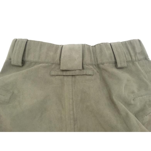 190 - Musto Clay Shooting Over Trousers in Moss , size XS.