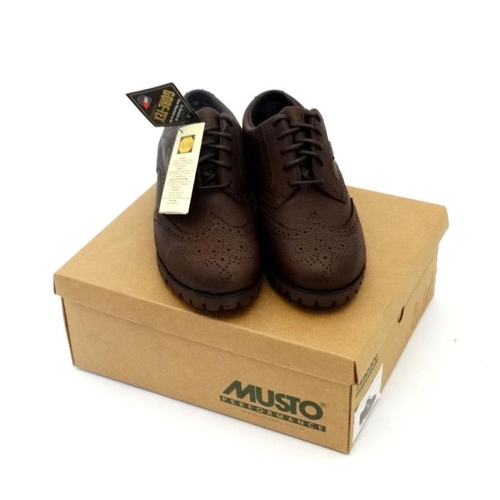 202A - A pair of Musto ' Stonesdale ' Brogues in Brown , size 5. In box.