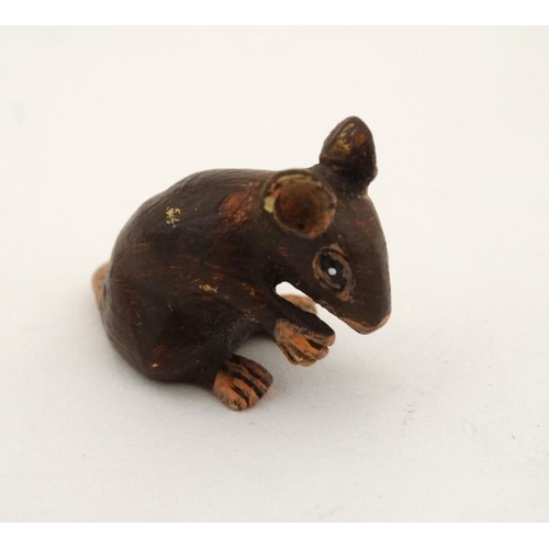 226 - A cold painted bronze figure of a mouse. 21stC.  1'' high