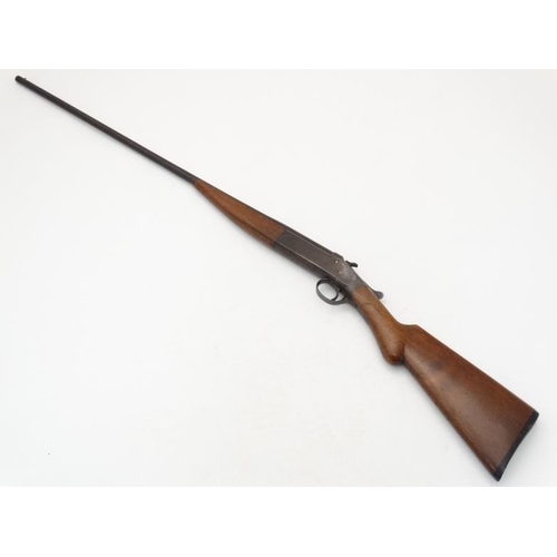 526 - Shotgun : An Iver Johnson .410 single barrel (ejector) Toplever Hammergun , serial number 62527  Ple... 