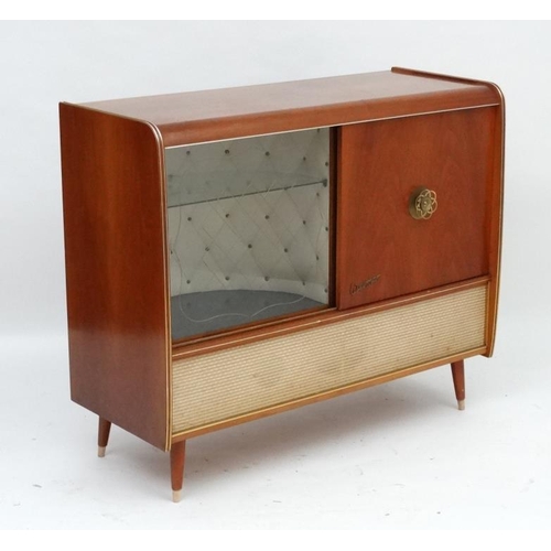 135 - Vintage Retro :a 1950's Weimar Radiogram / Gramophone with integral glazed front cocktail cabinet , ... 