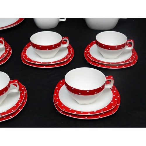 151 - Vintage Retro : A 1950s Stylecraft by Midwinter ''Domino Red'' tea set having decorative red borders... 