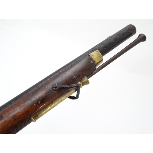 307 - Militaria : A Victorian muzzleloading percussion carbine Tower Rifle , converted from flintlock with... 