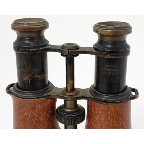 345 - Militaria : A pair of cWWI British Officer's Binoculars , the drums stamped ' MkV Special 32698 ' an... 