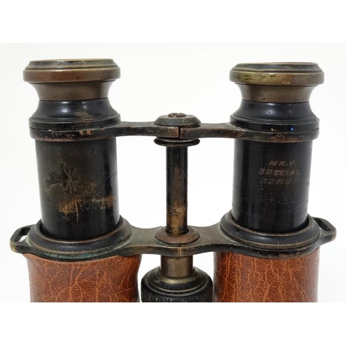 345 - Militaria : A pair of cWWI British Officer's Binoculars , the drums stamped ' MkV Special 32698 ' an... 