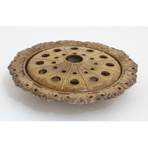 448 - A Thomas Whieldon style majolica pot pourri? dish and cover , in brown with stylised leaf border. 9 ... 