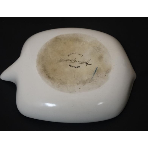 481 - Studio Pottery: A 1950s/60s Dorincourt Pottery dish , signed by Scottish potter Alistair Macduff, de... 