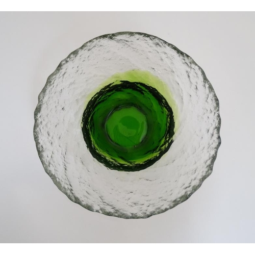 690 - Retro Scandinavian Art Glass : A Finnish glass bowl by Pertti Santalahti form the Kivi-Set range of ... 