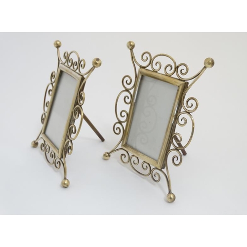 746 - A pair of Victorian brass easel / strut photograph frames 6 1/2'' high