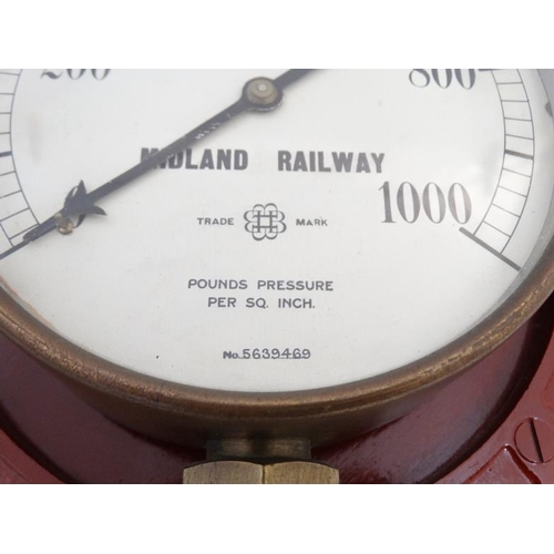 899 - Midland Railway Co - Pressure gauge: A pounds per square inch large brass dial mounted in a Derby ca... 