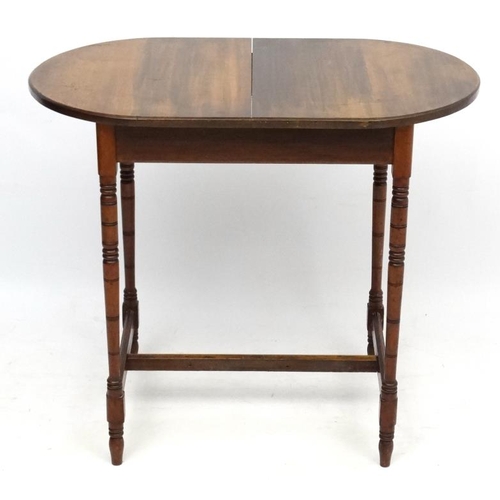 181 - A late 19thC mahogany occasional / tavern table 19 3/4'' deep x 34'' wide x 29'' high  Please Note -... 