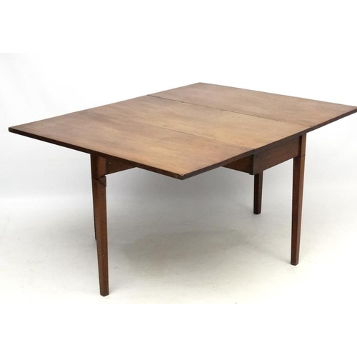 252 - An 18thC mahogany drop flap table approx 55'' when extended Please Note -  we do not make reference ... 