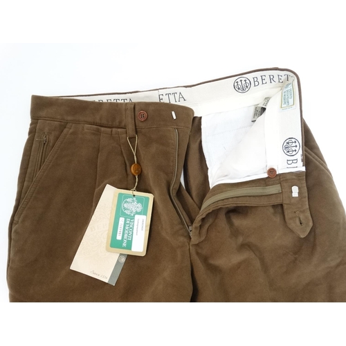 101 - A pair of Beretta signature sport breeks in tabacco colour, size 40, with tags